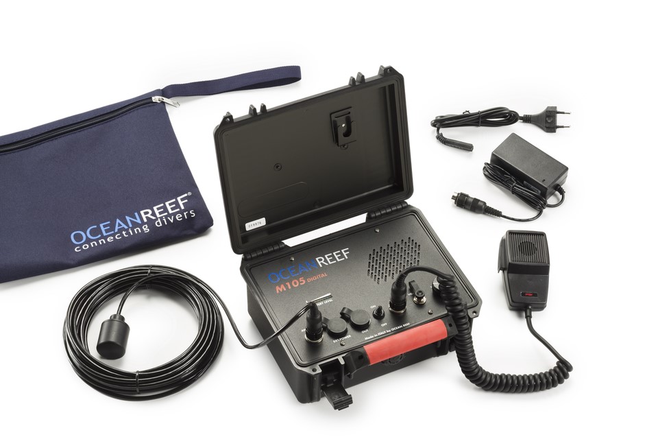 M-105 DIGITAL Dual Channel Transceiver Surface Unit w/ Battery Tester 110/220v